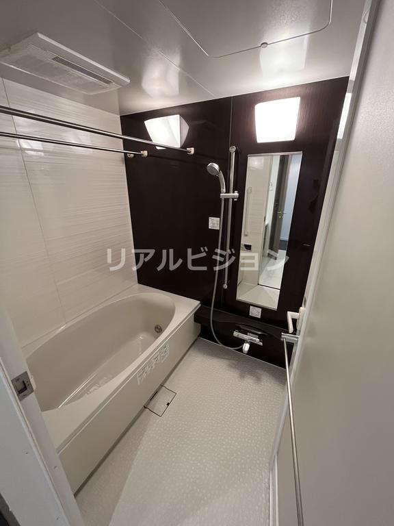 バス・シャワールーム　他部屋参考写真です。