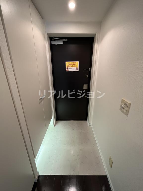 玄関　他部屋参考写真です。