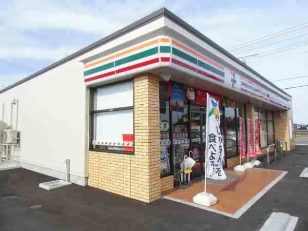 コンビニ　セブンイレブン小松島町店（コンビニ）まで521m
