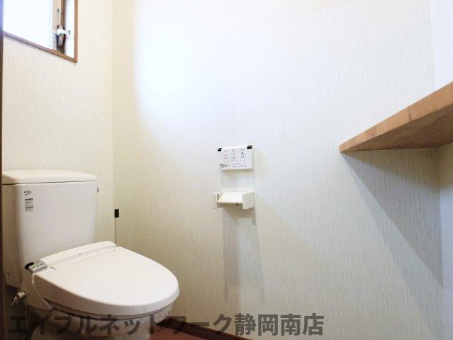 トイレ　清潔感のあるトイレです
