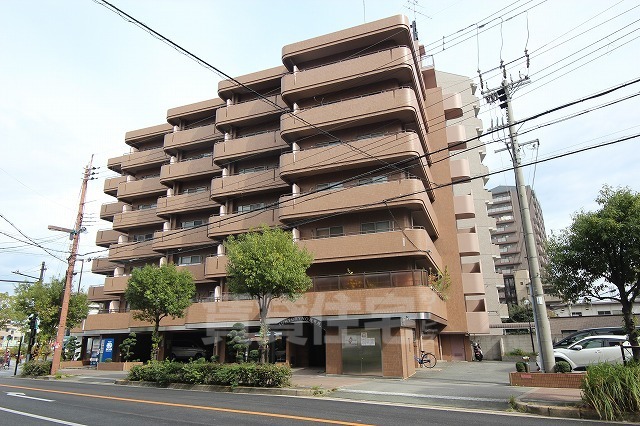 大阪市鶴見区浜のマンションの建物外観