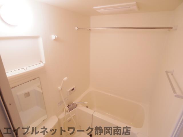 バス・シャワールーム　お風呂で日々の疲れを落としましょう
