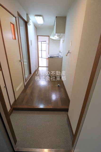 玄関　下駄箱がついているので、片付いた玄関をキープできます！