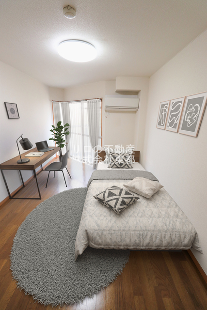 居室・リビング　こちらの家具はＣＧです。家具付きではございません。