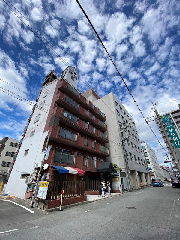 姫路市忍町のマンションの建物外観