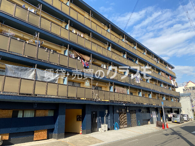 大阪市大正区平尾のマンションの建物外観