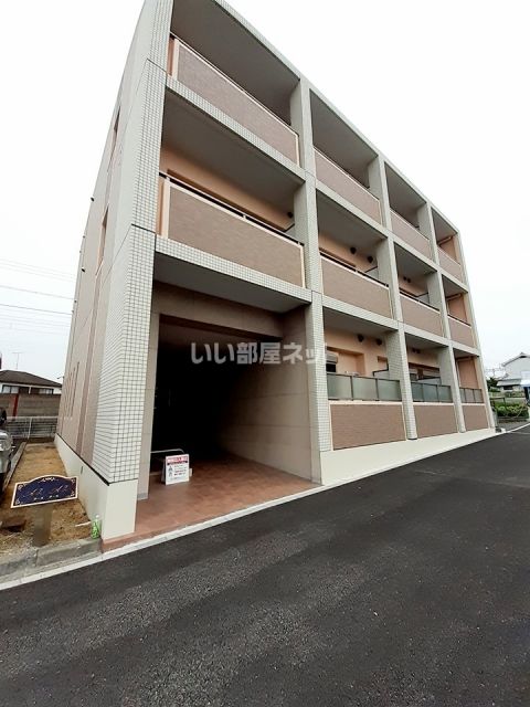 明石市大久保町谷八木のマンションの建物外観