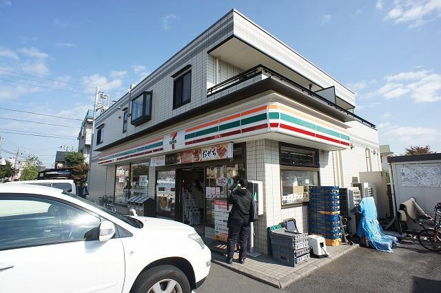 柏市中新宿のマンションの建物外観