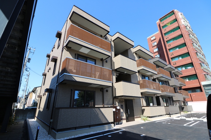 D-Residence長土塀Iの建物外観