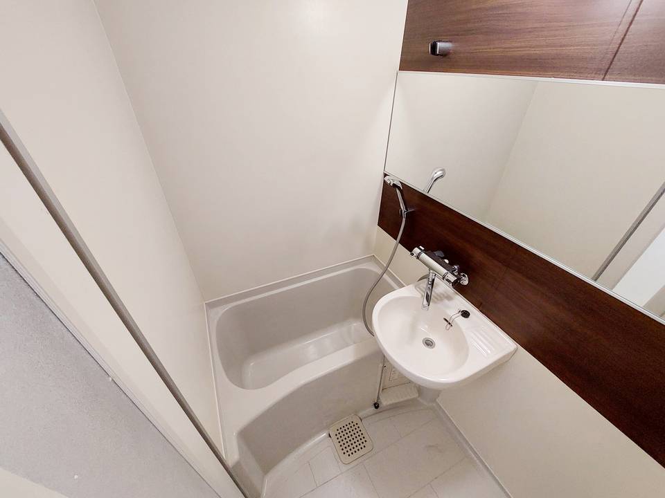 バス・シャワールーム　浴室