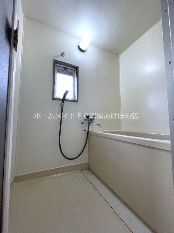 バス・シャワールーム　同型別部屋写真