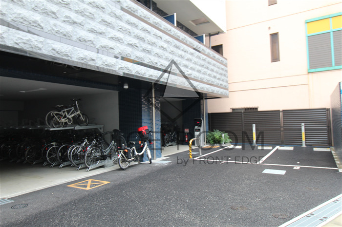 駐車場　プレサンスOSAKA DOMECITY クロスティ　パーキン