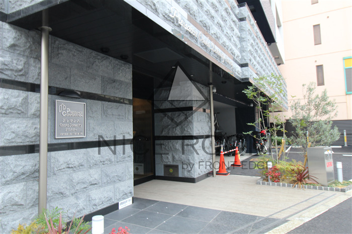 エントランス　プレサンスOSAKA DOMECITY クロスティ　エントラ