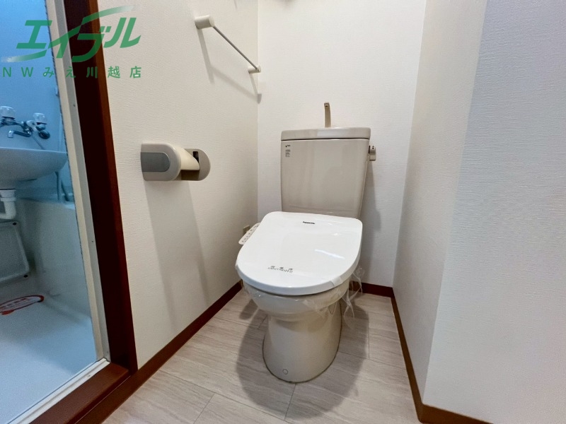 トイレ　ウォシュレット付