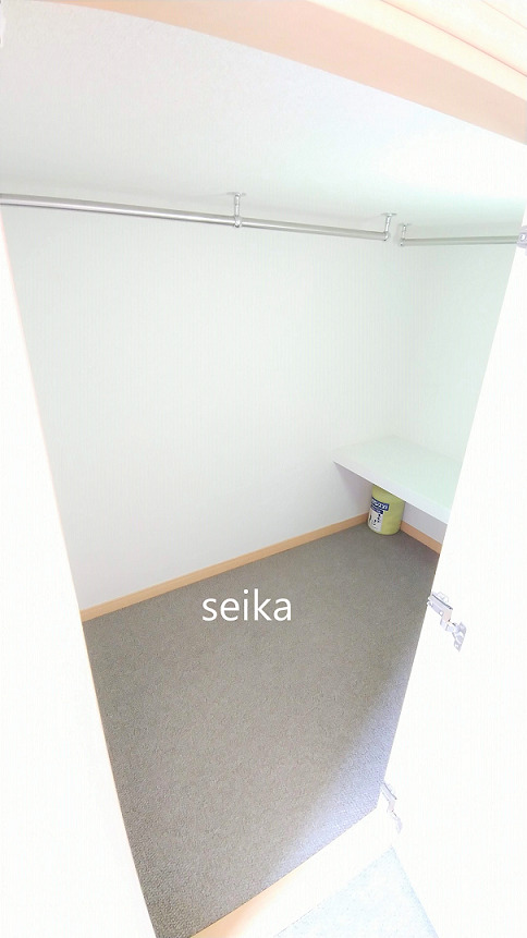 その他設備　ベット下は、ウォークインクローゼットになっております。
