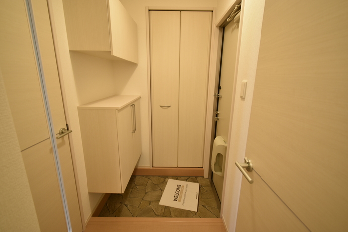 玄関　落ち着いた玄関です