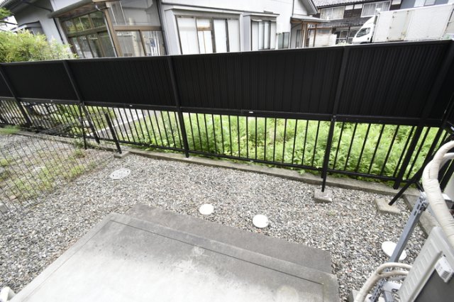 庭　お庭で自由な時間を過ごせます