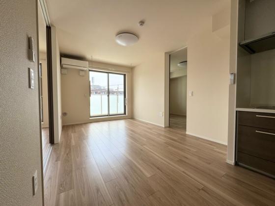 居室・リビング　【同仕様】リビングは１０．９帖あり♪