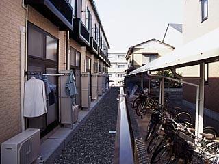 バルコニー　備品や設備仕様は号室等により異なります現地をご確認下さい。