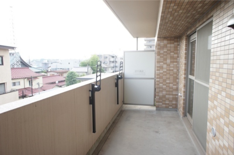 バルコニー　図面と現状に相違がある場合には現状を優先