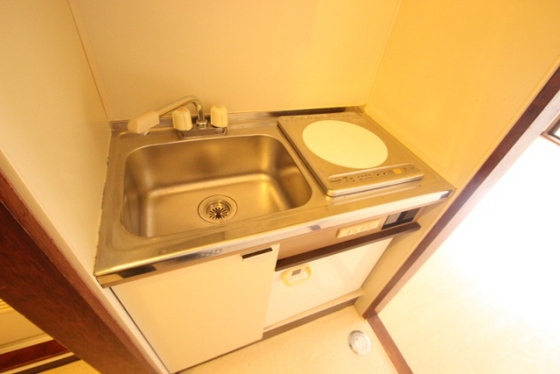 キッチン　※別部屋の写真です