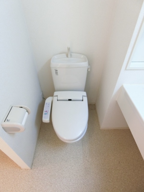 トイレ　図面と現状に相違がある場合には現状を優先