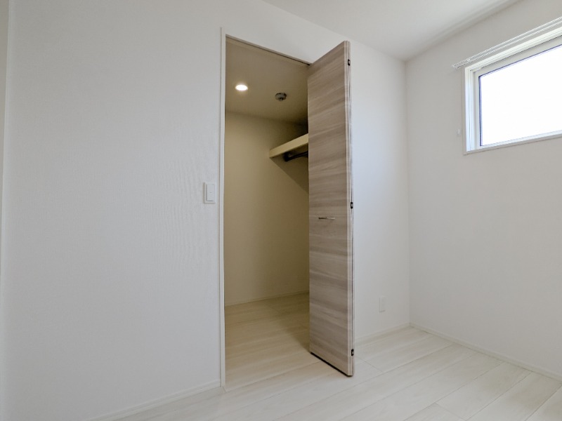 収納　図面と現状に相違がある場合には現状を優先