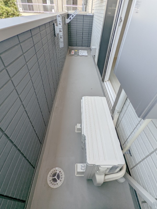 バルコニー　図面と現状に相違がある場合には現状を優先