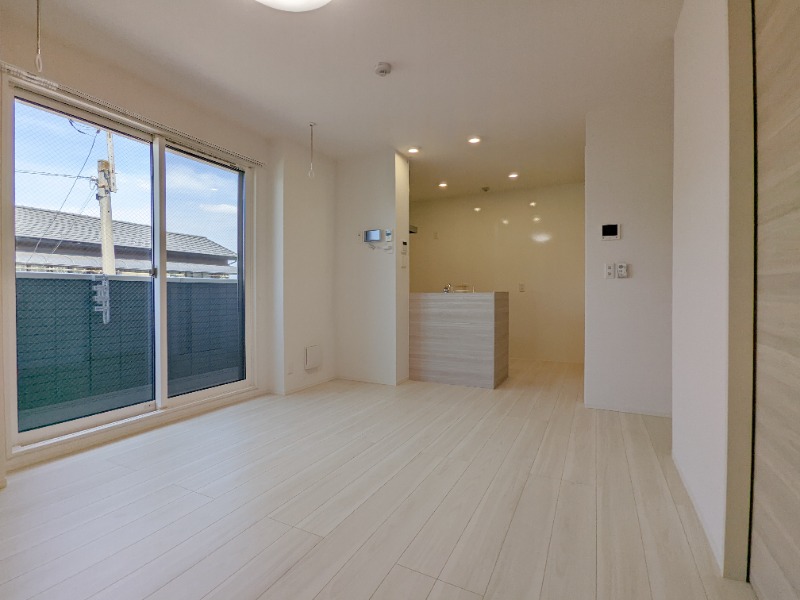 居室・リビング　図面と現状に相違がある場合には現状を優先