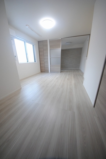 居室・リビング　写真は１０５号室