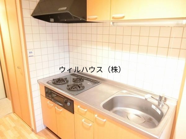 キッチン　３口ガスコンロ！