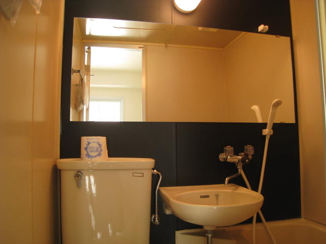 バス・シャワールーム　※現況を優先させて頂きます。