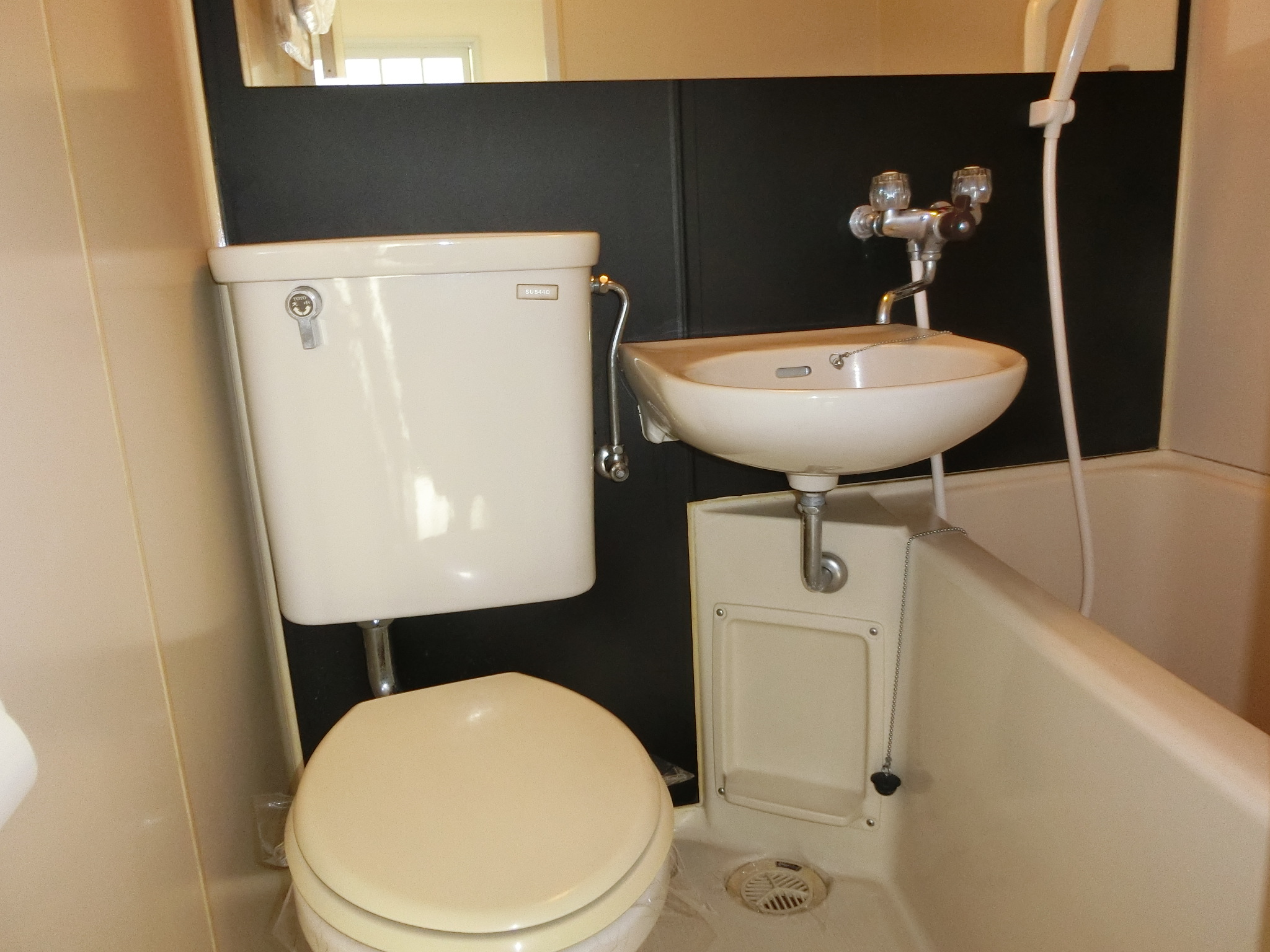 トイレ　※現況を優先させて頂きます。