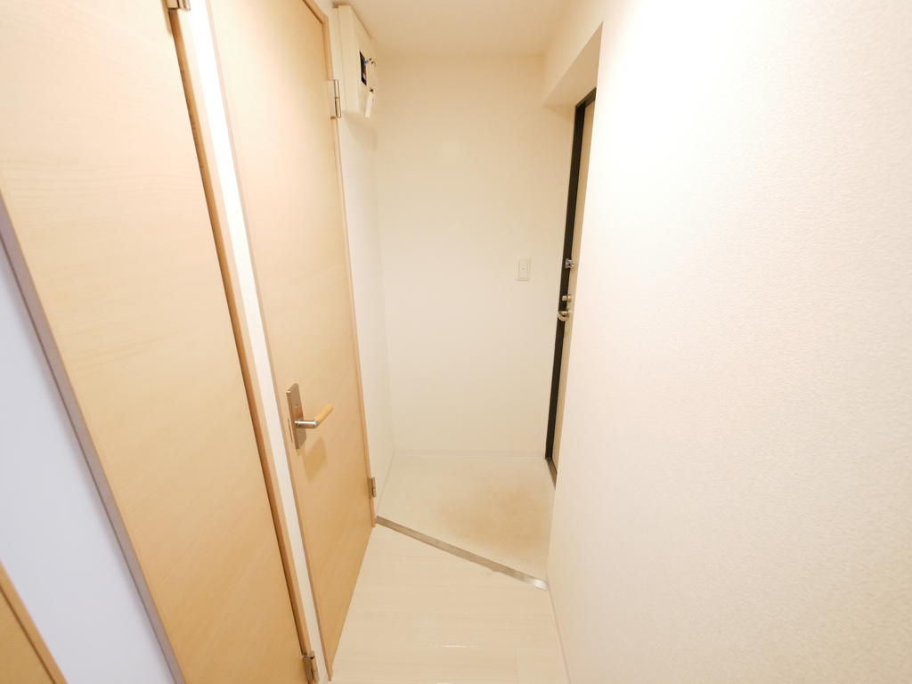 玄関　※同シリーズタイプのお部屋です。