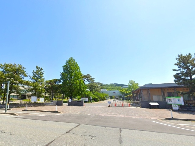 大学・短大　国立秋田大学（大学・短大）まで858m