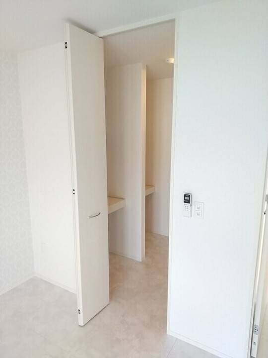 収納　ウォークインクローゼット