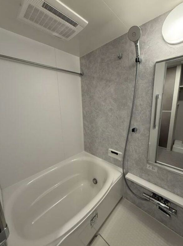 バス・シャワールーム　バス