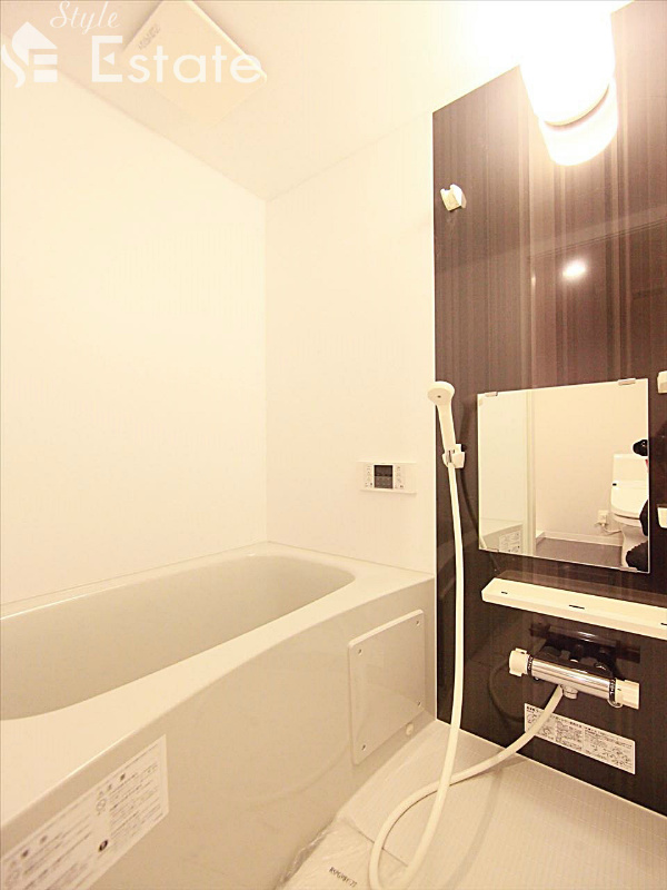 バス・シャワールーム　バスルーム