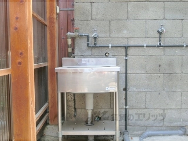 ロビー　手洗い場