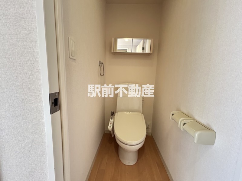 トイレ　ウォシュレット付きトイレ