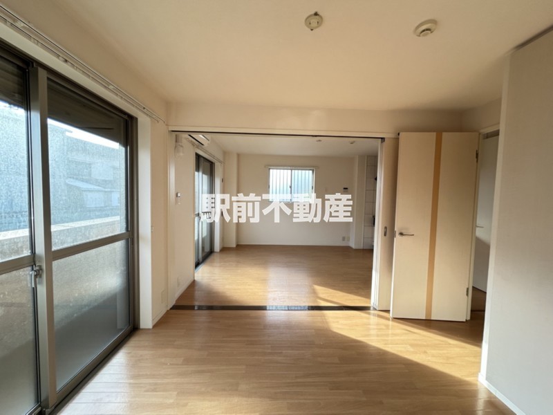 居室・リビング　明るいダイニング！