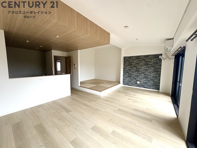 居室・リビング　15.4帖の広いLDK。