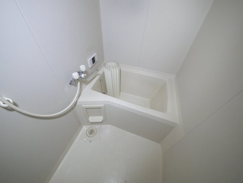 バス・シャワールーム　シャワー・追焚き給湯