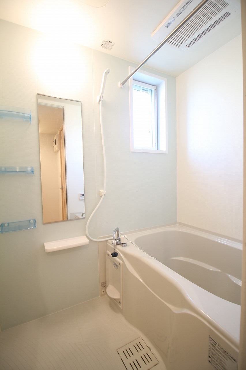 バス・シャワールーム　お風呂で日々の疲れを落としましょう