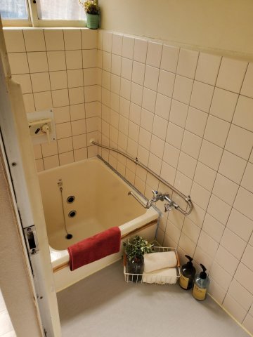 バス・シャワールーム　昭和の懐かしいバランス釜