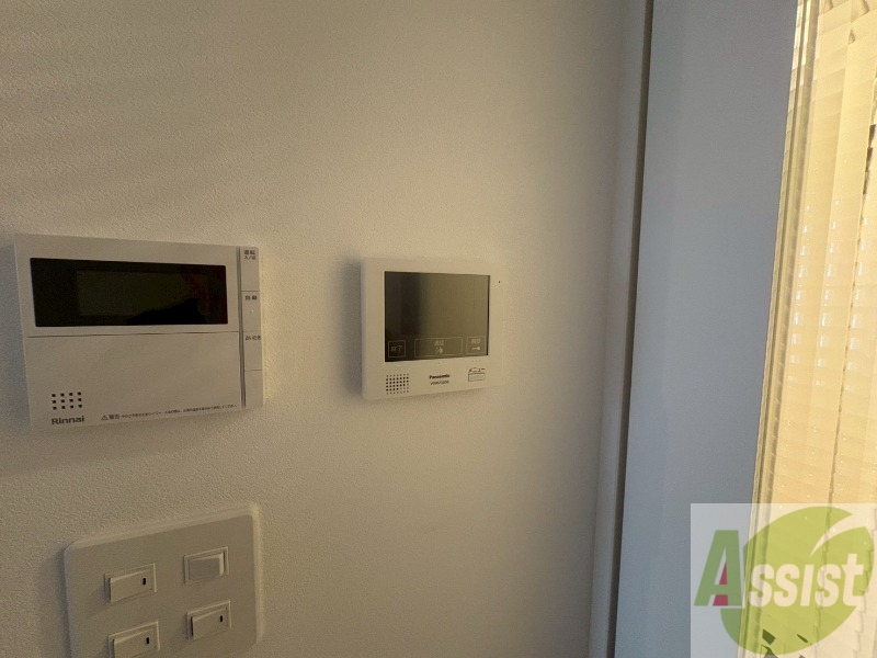 セキュリティ　ＴＶモニター付インターホンです。来客者の顔が見えるので安心！