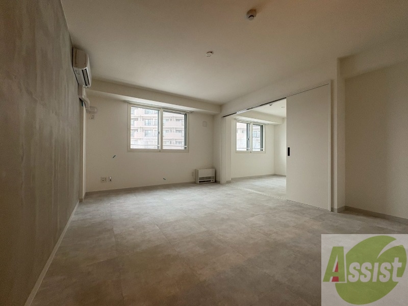 居室・リビング　広々としたリビングですね。使い勝手がよさそうですね！