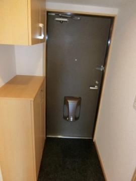 ハルコート箕面　玄関　玄関