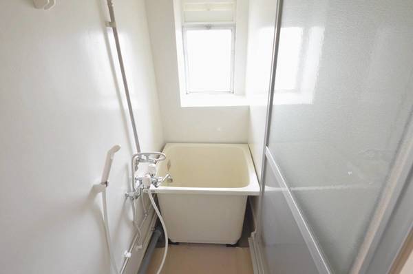 バス・シャワールーム　ビレッジハウスの同一物件・同一タイプの間取りの写真です