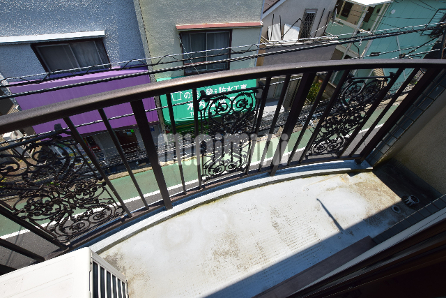 バルコニー　他号室の写真になります。